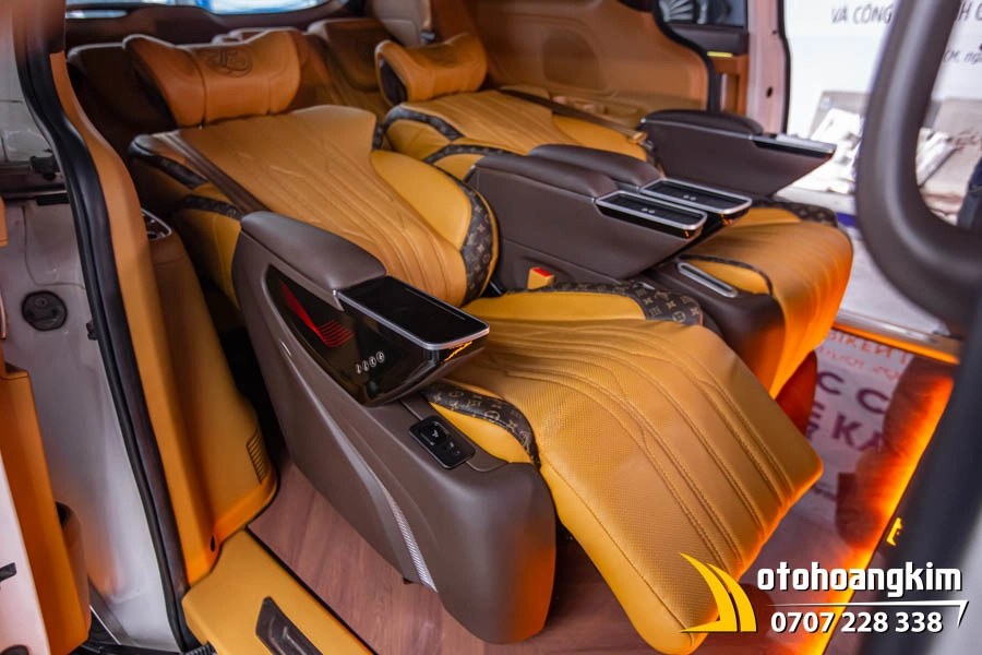 Nâng cấp ghế Limousine Divine cho xe BYD - Ảnh 1