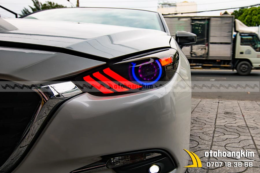 Độ đèn pha led vòng Mazda 3 kiểu BMW - Ảnh 1