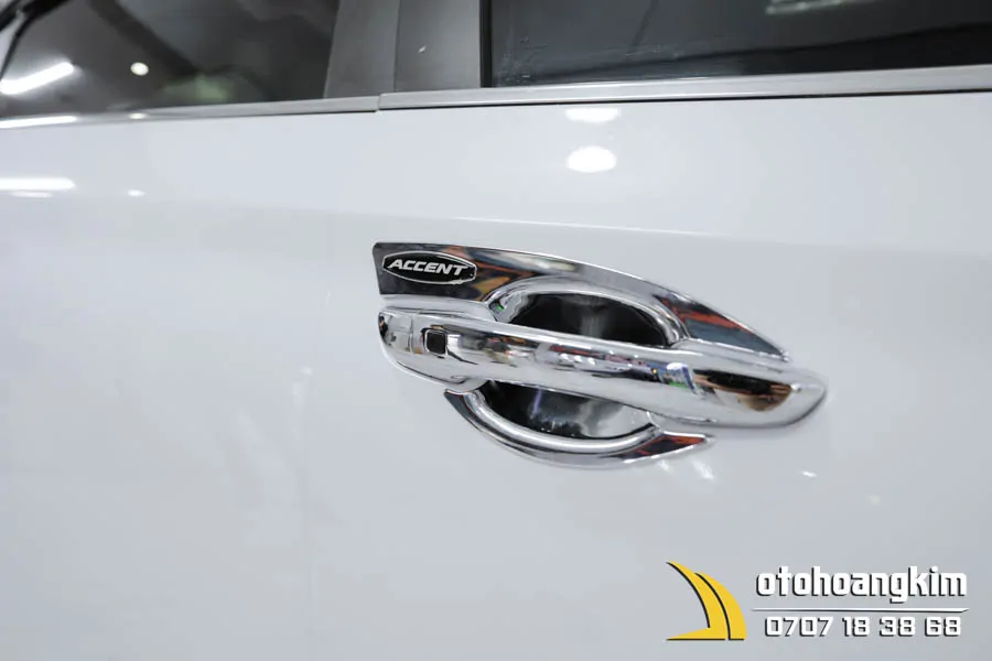 Chén cửa Hyundai Accent 2018 xi - Ảnh 2