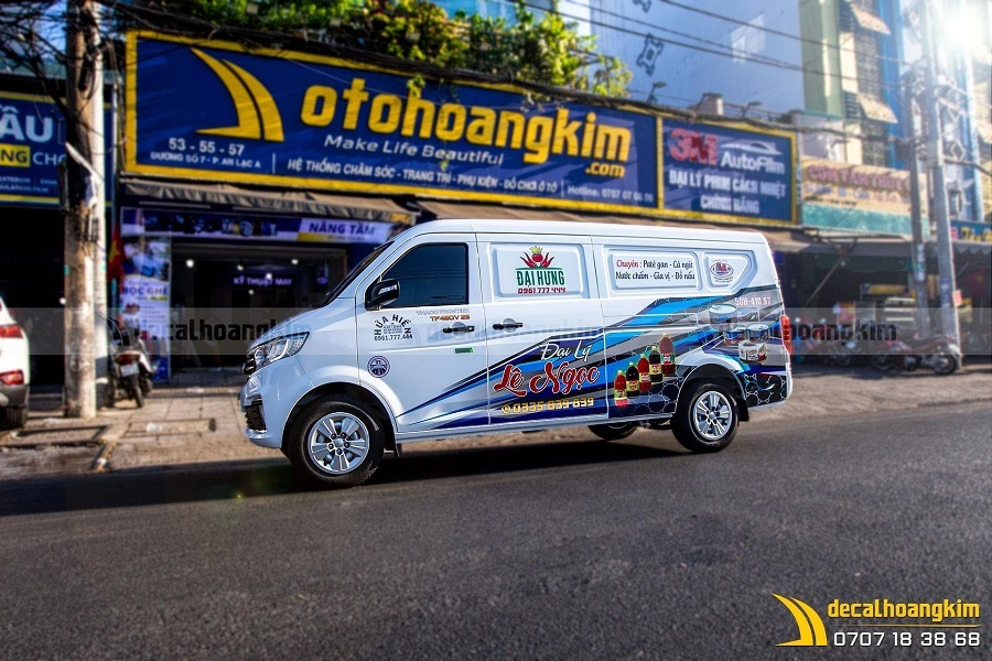Dán Quảng Cáo Trên Xe Ô Tô - DQC327 - Ảnh 1