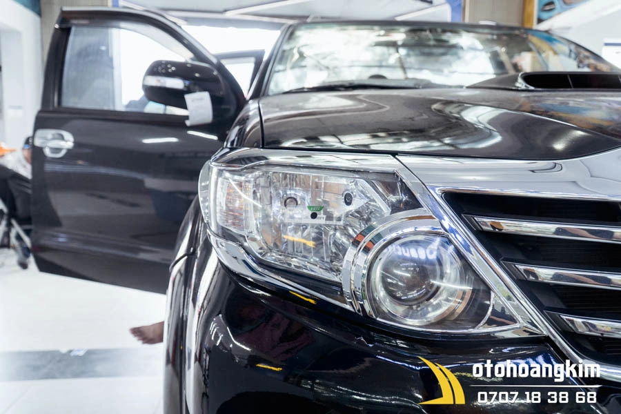 Viền Đèn Trước Toyota Fortuner (2012 - 2015) Crom - Ảnh 1