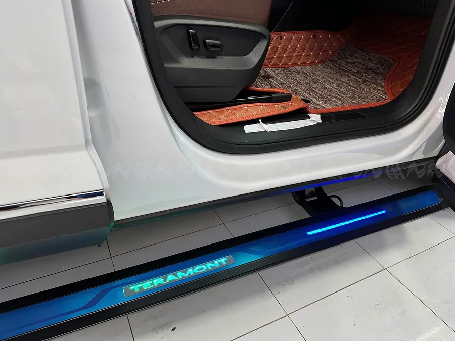  Bậc lên xuống điện Teramont 2025 mẫu mặt gương có led  - Ảnh 6