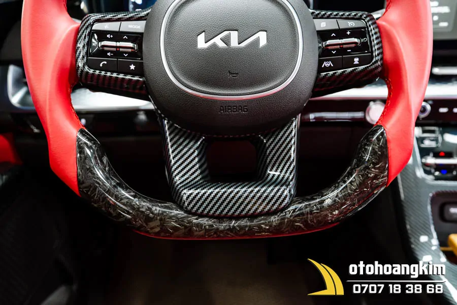 Vô Lăng Độ Thể Thao Xe Kia Carnival Kiểu Carbon Forged Phối Da Đỏ - Ảnh 4