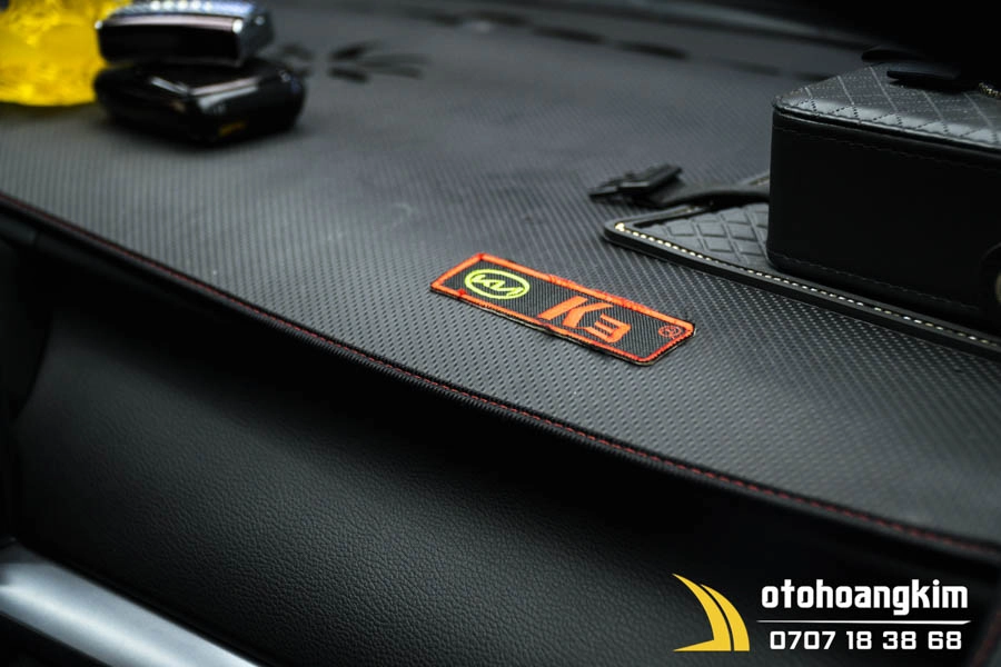 Thảm taplo carbon Kia K3 - Ảnh 1