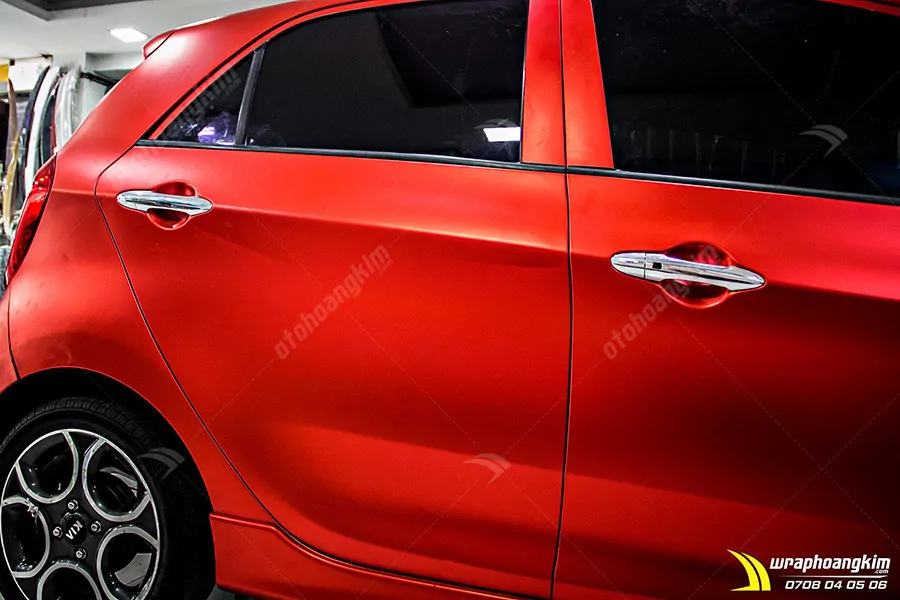 Dán đổi màu đỏ mờ Kia Morning - Ảnh 5