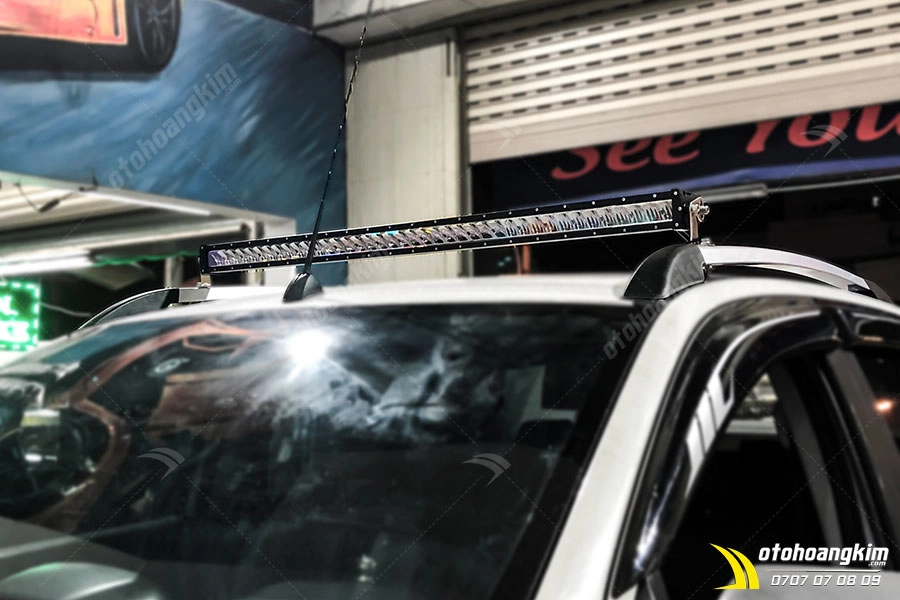 Đèn Led Bar Gắn Nóc Ford Ranger - Ảnh 1