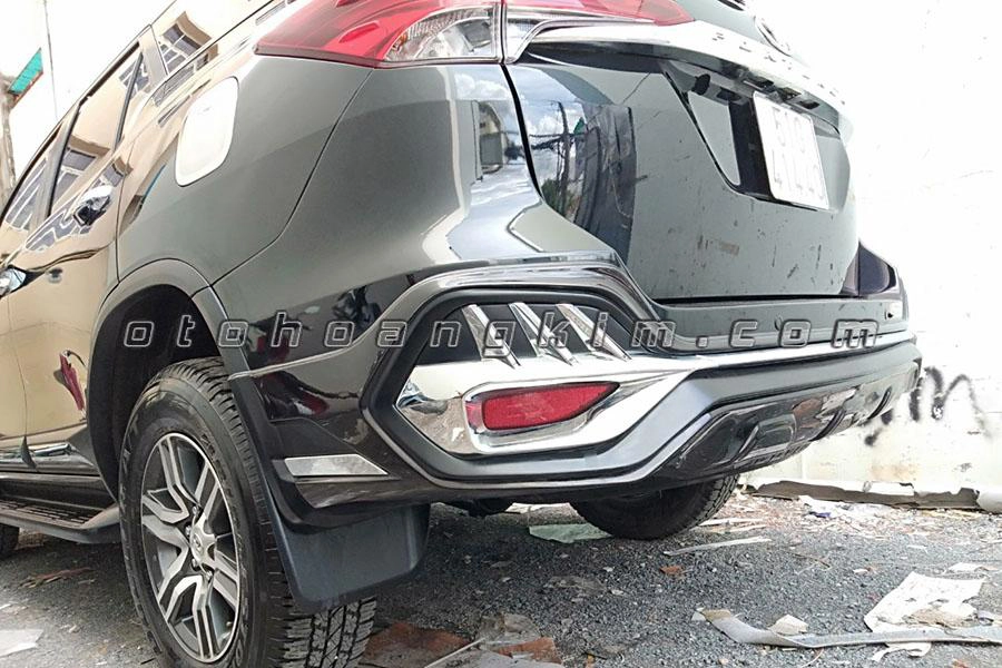 Body Kit Toyota Fortuner 01 - Ảnh 1