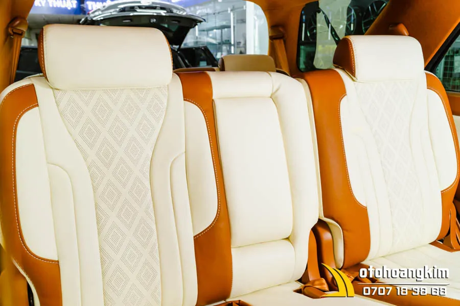 Bọc Ghế Da Toyota Fortuner - Ảnh 10