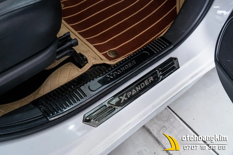 Nẹp bước chân ngoài Mitsubishi Xpander 2019+ titan - Ảnh 3