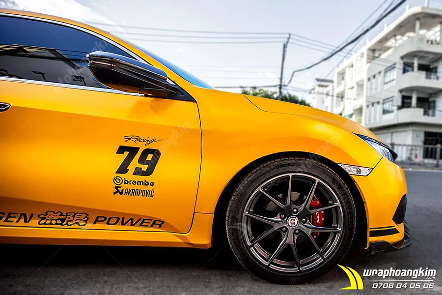 Dán đổi màu vàng mờ Honda Civic - Ảnh 5