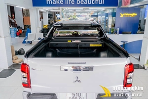 Vai thể thao Mitsubishi Triton