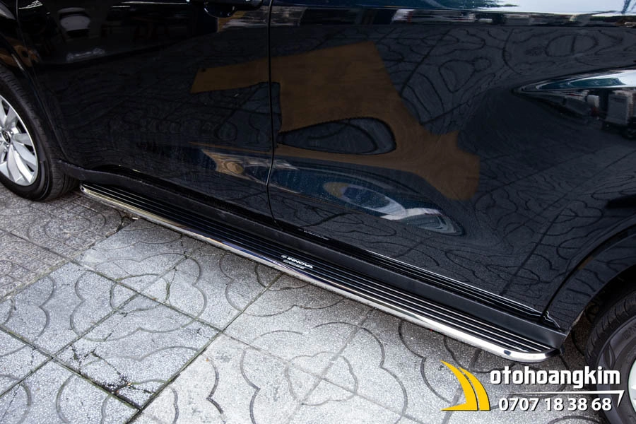 Bậc Lên Xuống Cơ TD Maremlym Mẫu Macan Xe Toyota Innova - Ảnh 1