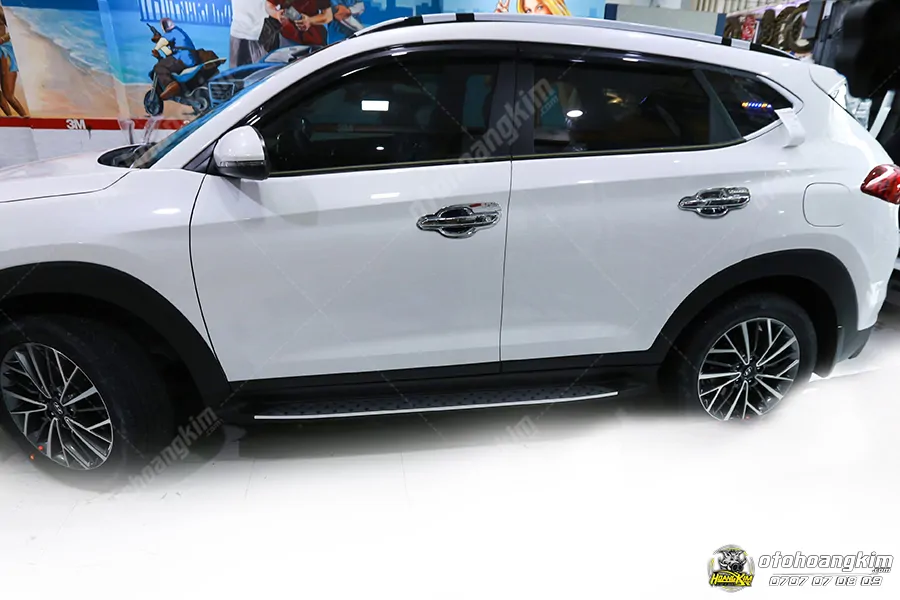 Bệ bước chân Hyundai Tucson - Ảnh 3