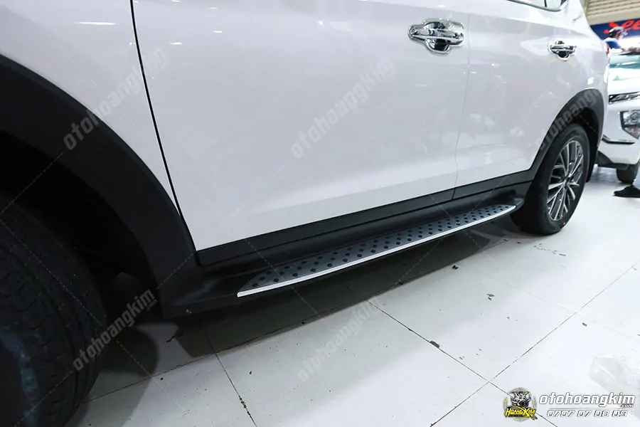 Bệ bước chân Hyundai Tucson - Ảnh 2