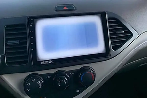 loi-man-hinh-kia-morning-nguyen-nhan-va-cach-khac-phuc