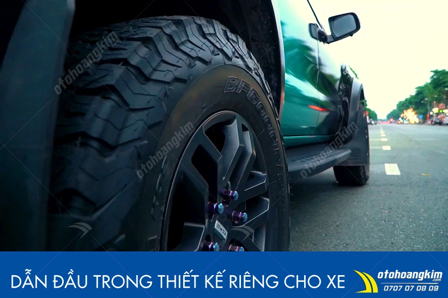 Dán đổi màu chuyển sắc xanh đen Ford Ranger Raptor - Ảnh 1