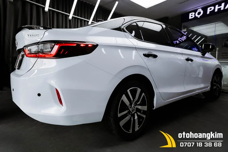 Wrap Màu Trắng Diamond Crystal Cho Honda City - Ảnh 4