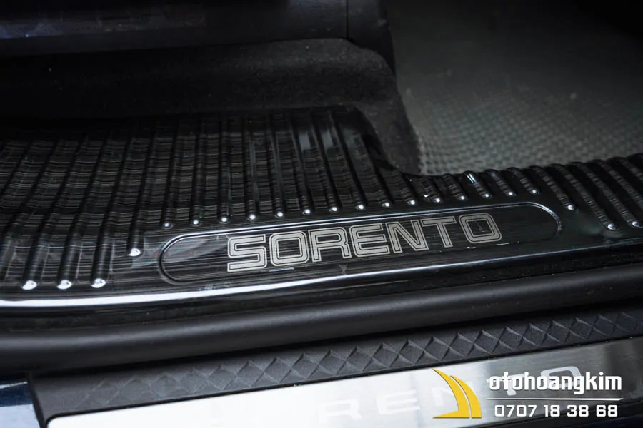 Nẹp bước chân trong Kia Sorento 2021 titan mẫu 2 - Ảnh 2