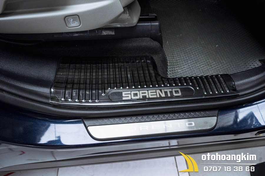 Nẹp bước chân trong Kia Sorento 2021 titan mẫu 2 - Ảnh 1