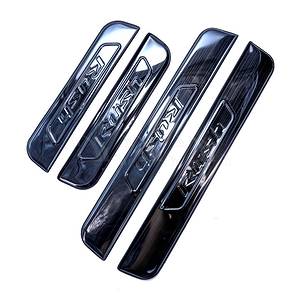 Nẹp bước chân ngoài Toyota Rush [2018-2021] titan