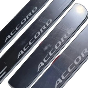 Nẹp bước chân ngoài Honda Accord [2020] led đổi màu