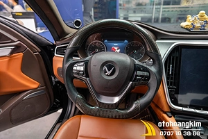 Vô lăng độ thể thao Vinfast Lux A 2.0