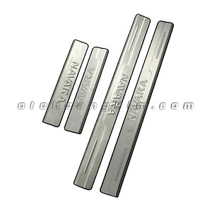 Nẹp bước chân ngoài Nissan Navara [2016-2020]