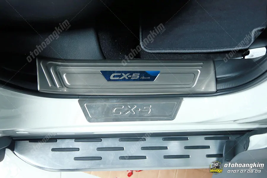 Nẹp bước chân trong Mazda Cx5 [2018-2021] - Ảnh 4