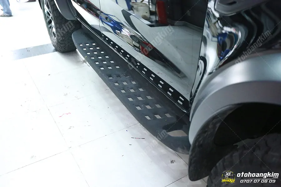 Bệ bước chân Ford Ranger raptor - Ảnh 2