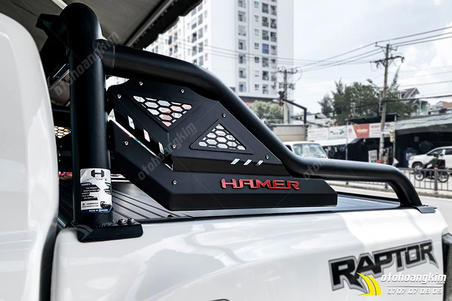 Vai thể thao Ford Ranger Raptor - Ảnh 1
