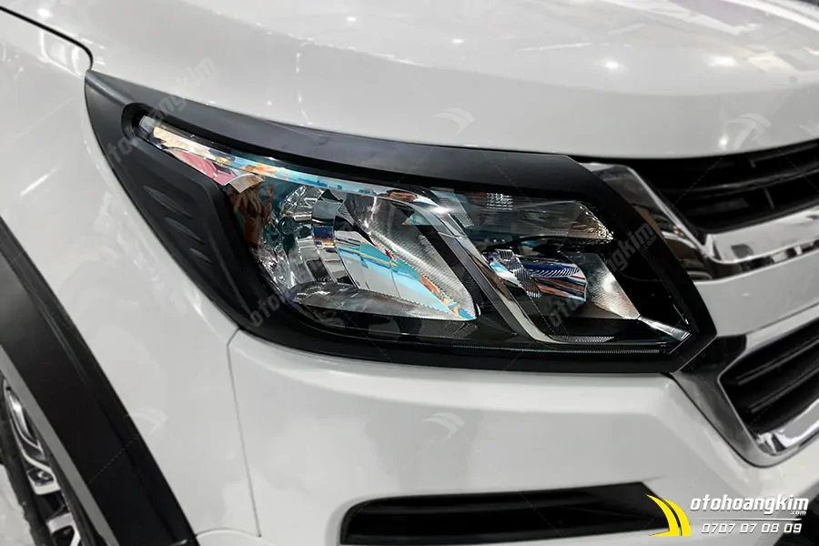 Viền đèn trước Chevrolet Colorado [2016-2020] đen - Ảnh 4