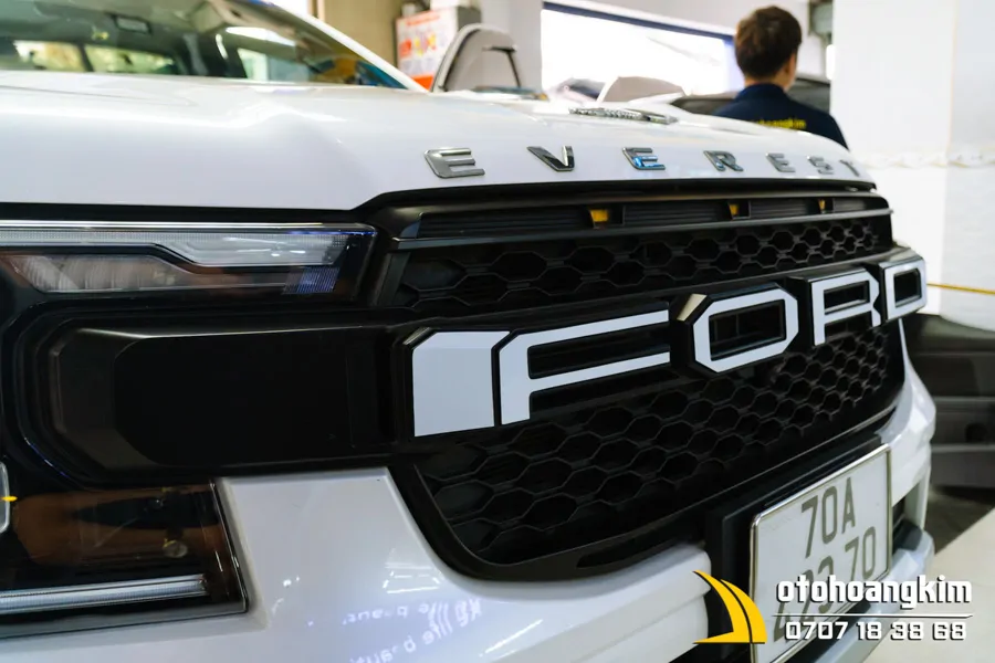 Mặt Ca Lăng Ford Ranger 2022 Có LED - Ảnh 2