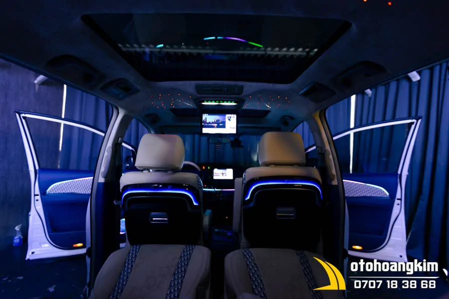 Đổi Màu Nội Thất Toyota Previa - Ảnh 3