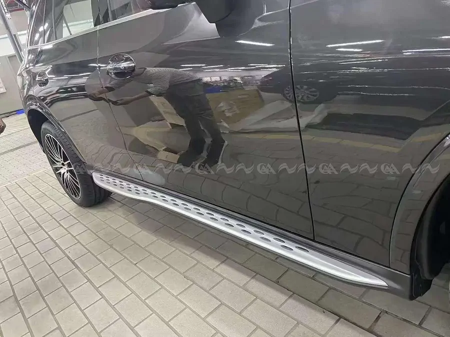 Bậc lên xuống cơ Mercedes GLC 2024 - Ảnh 5