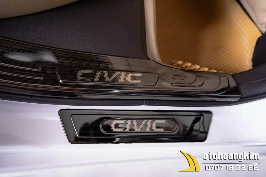 Nẹp Bước Chân Ngoài Honda Civic 2017 Chất Liệu Titan - Ảnh 5