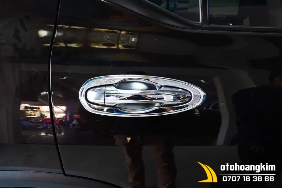 Chén Cửa Toyota Innova 8 Miếng 2017 - Ảnh 2