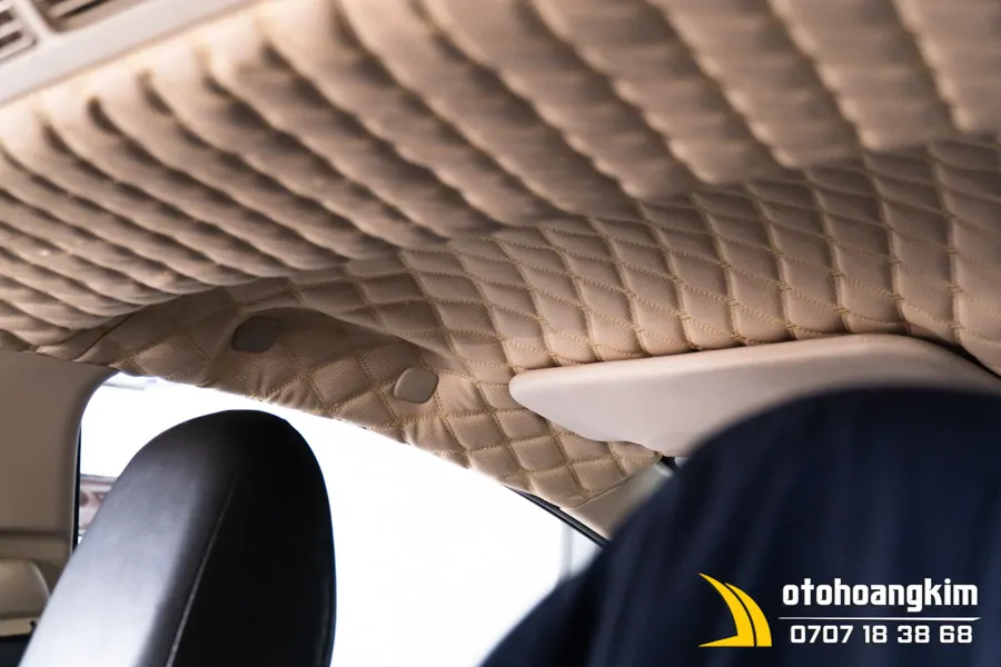 Bọc La Phông Trần 5D Cho Xe 7 Chỗ - Ảnh 6