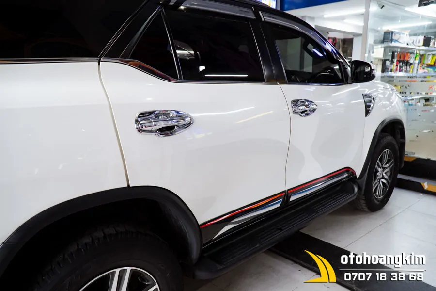 Chén Cửa Innova/Toyota Fortuner 2017 Thái Lan Xi - Ảnh 4