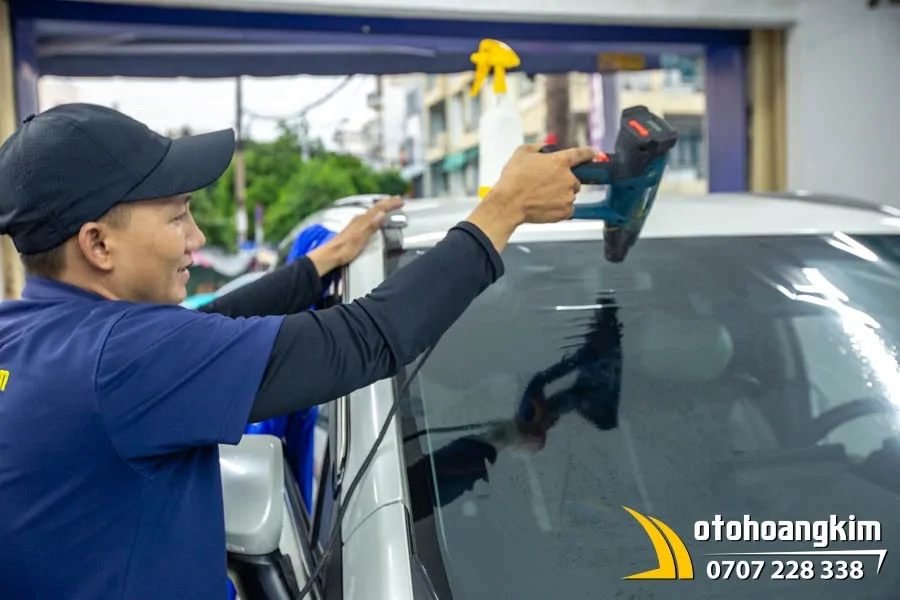Dán Phim Cách Nhiệt 3M Xe Toyota Avanza - Ảnh 4