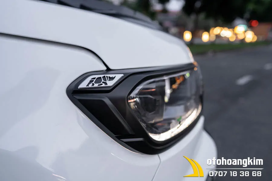 Viền đèn trước Ranger Wildtrak Thái Lan không LED - Ảnh 4
