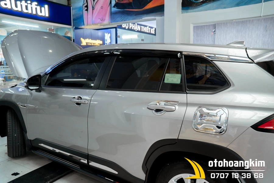 Nắp Xăng Toyota Corolla Cross Nhựa Mạ Crom Đời 2020 - Ảnh 1