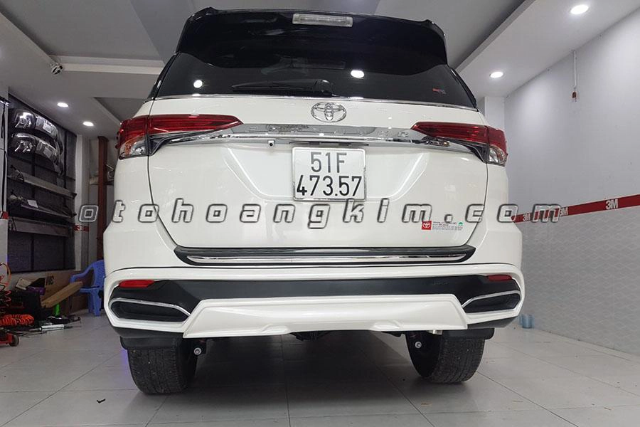 Body Kit Toyota Fortuner 05 - Ảnh 1