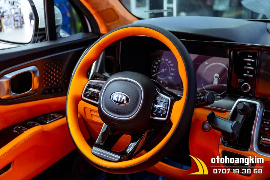 Kia Sorento đổi màu nội thất cam đen - Ảnh 7