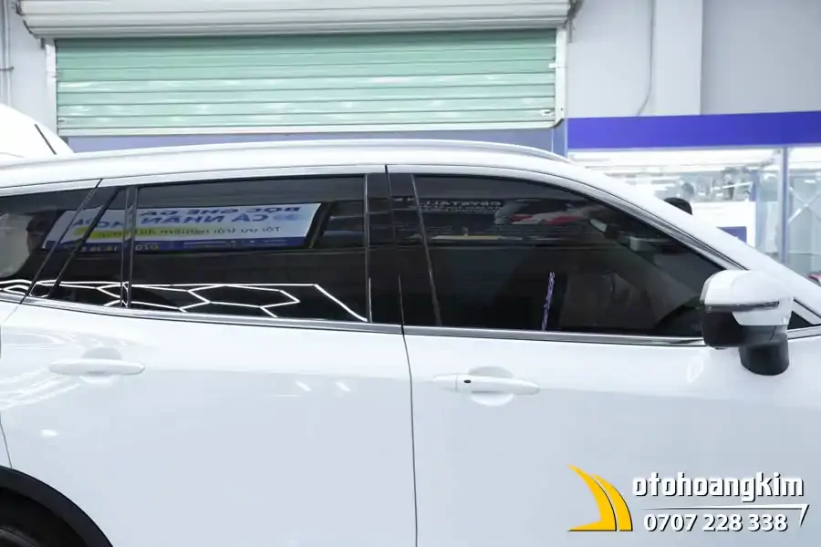 Dán Phim Cách Nhiệt 3M Cho Xe Ford Territory - Ảnh 2
