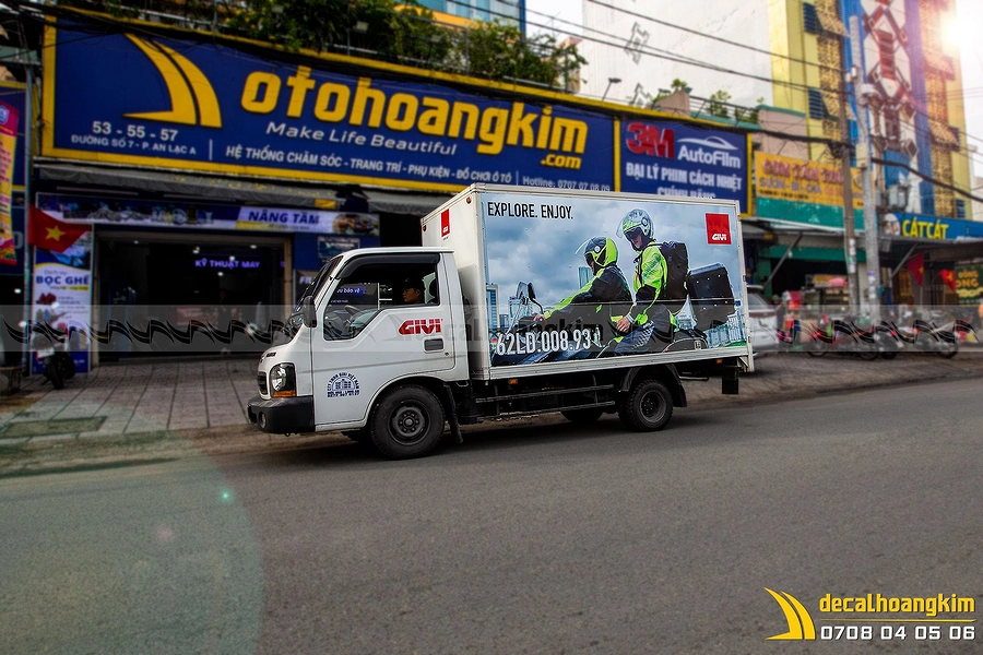 Dán Quảng Cáo Trên Xe Ô Tô -DQC299 - Ảnh 1