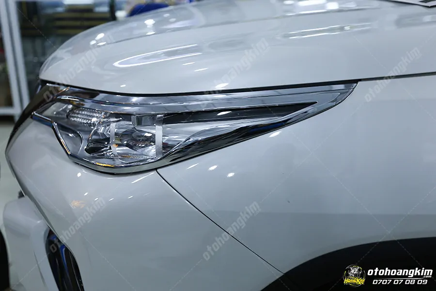 Viền đèn trước Toyota Fortuner [2016-2019] - Ảnh 4