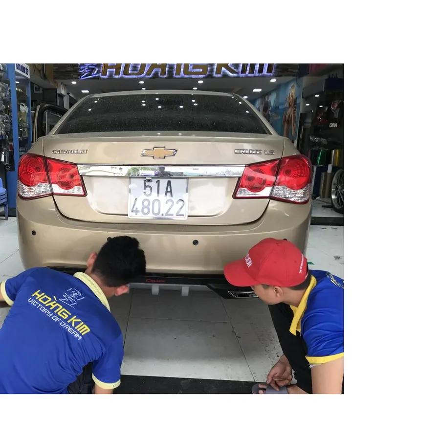 Lip Chia Pô Chevrolet Cruze - Ảnh 2