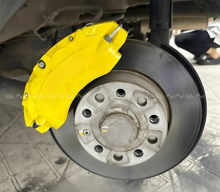 Ốp má phanh HQ Racing Camry 2023 vàng - Ảnh 3