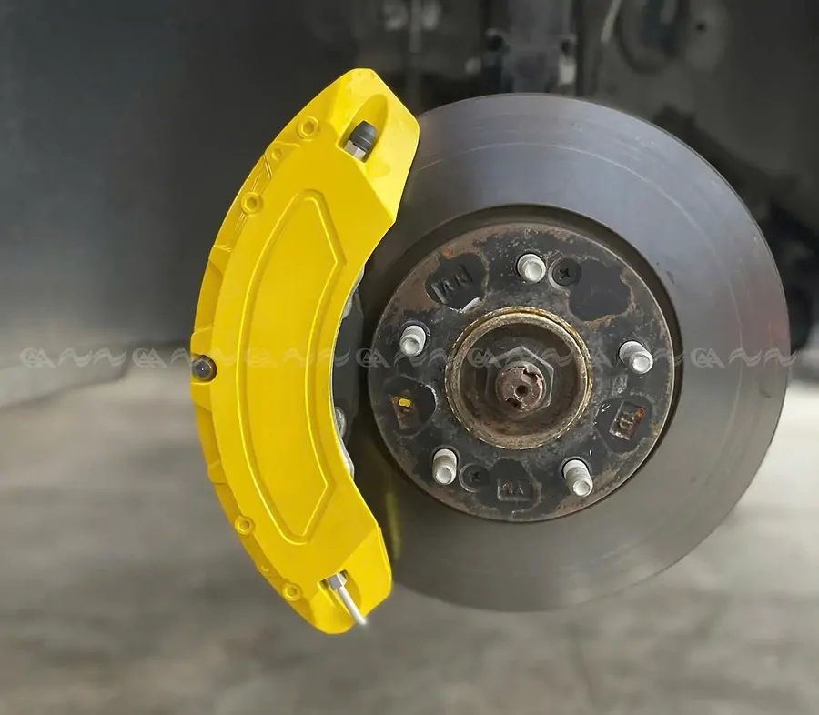 Ốp má phanh HQ Racing Camry 2023 vàng - Ảnh 2