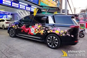 cac-mau-dan-decal-xe-o-to-dep-nhat-tet-giap-thin-2024